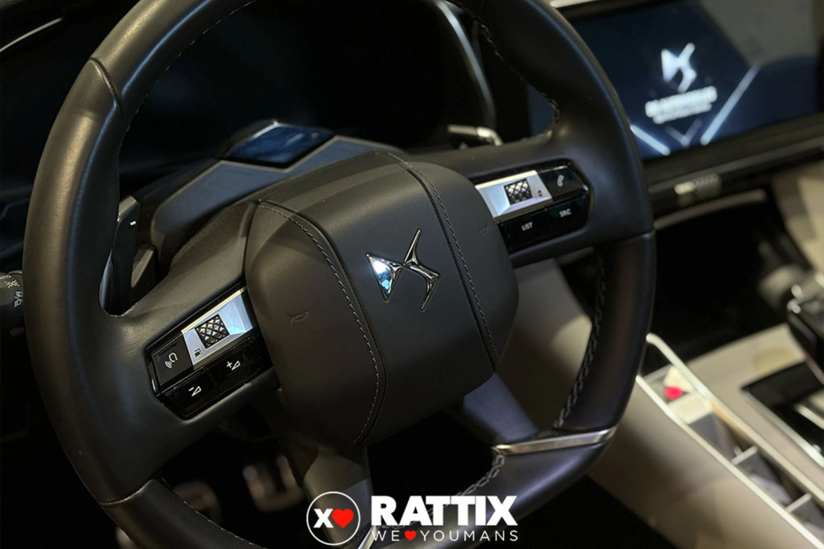 DS7  1.6 e-tense phev La Premiere 4x4 360cv auto DS7 1.6 e-tense phev La Premiere 4x4 360cv auto